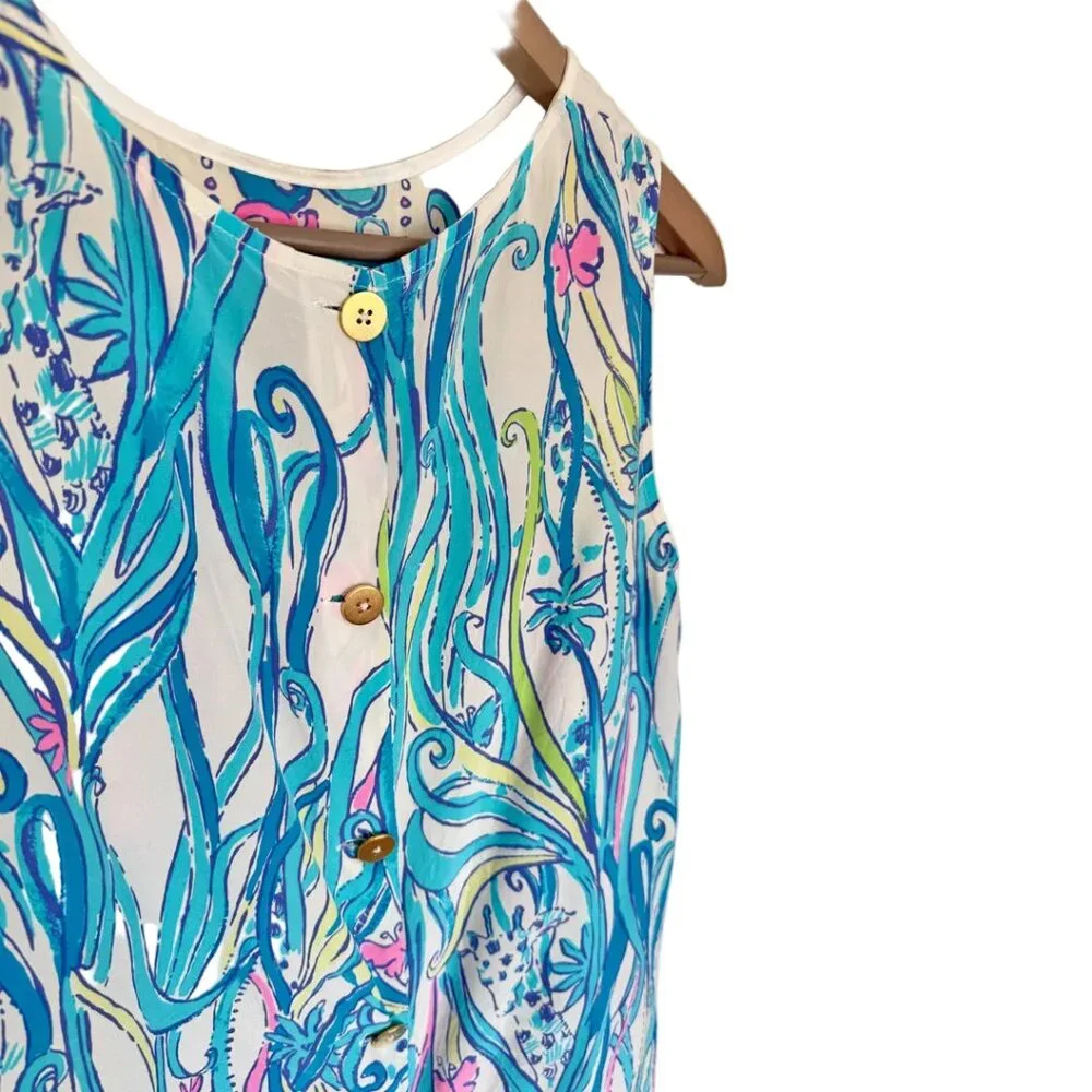 Lilly Pulitzer 100% Silk Tank Blouse, Blue Pattern with Gold Button Back, Size M - Picture 7 of 9